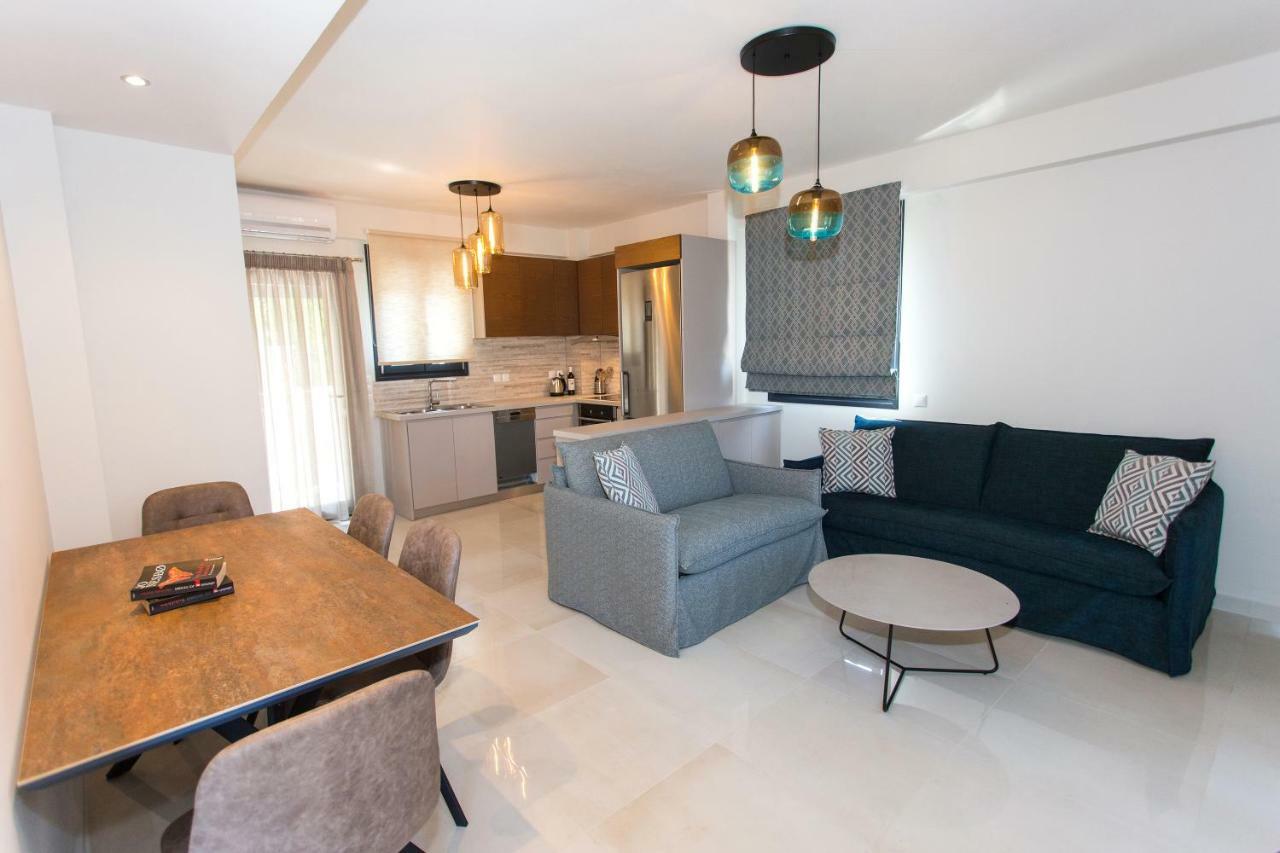 Moonline Maisonettes & Apartments Parga Exterior photo