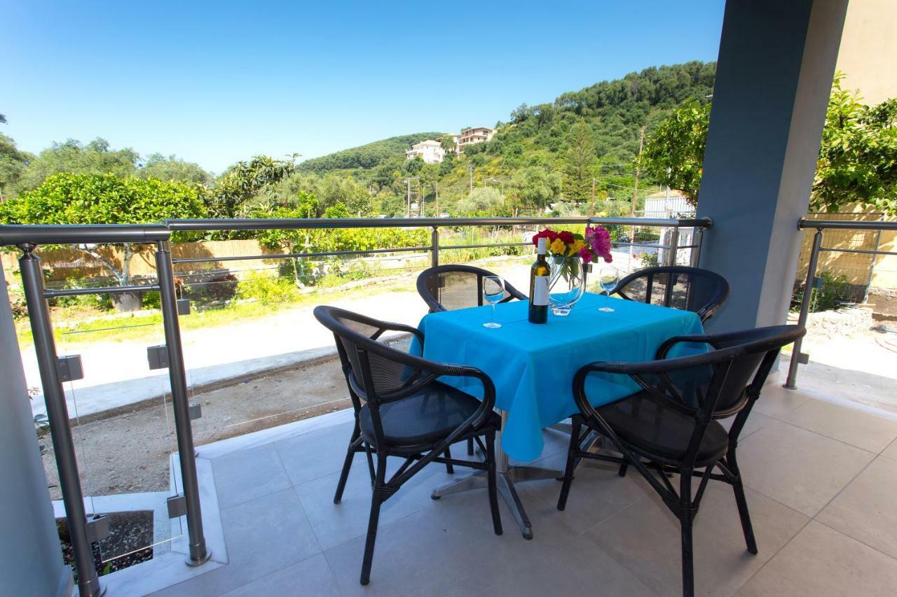 Moonline Maisonettes & Apartments Parga Exterior photo