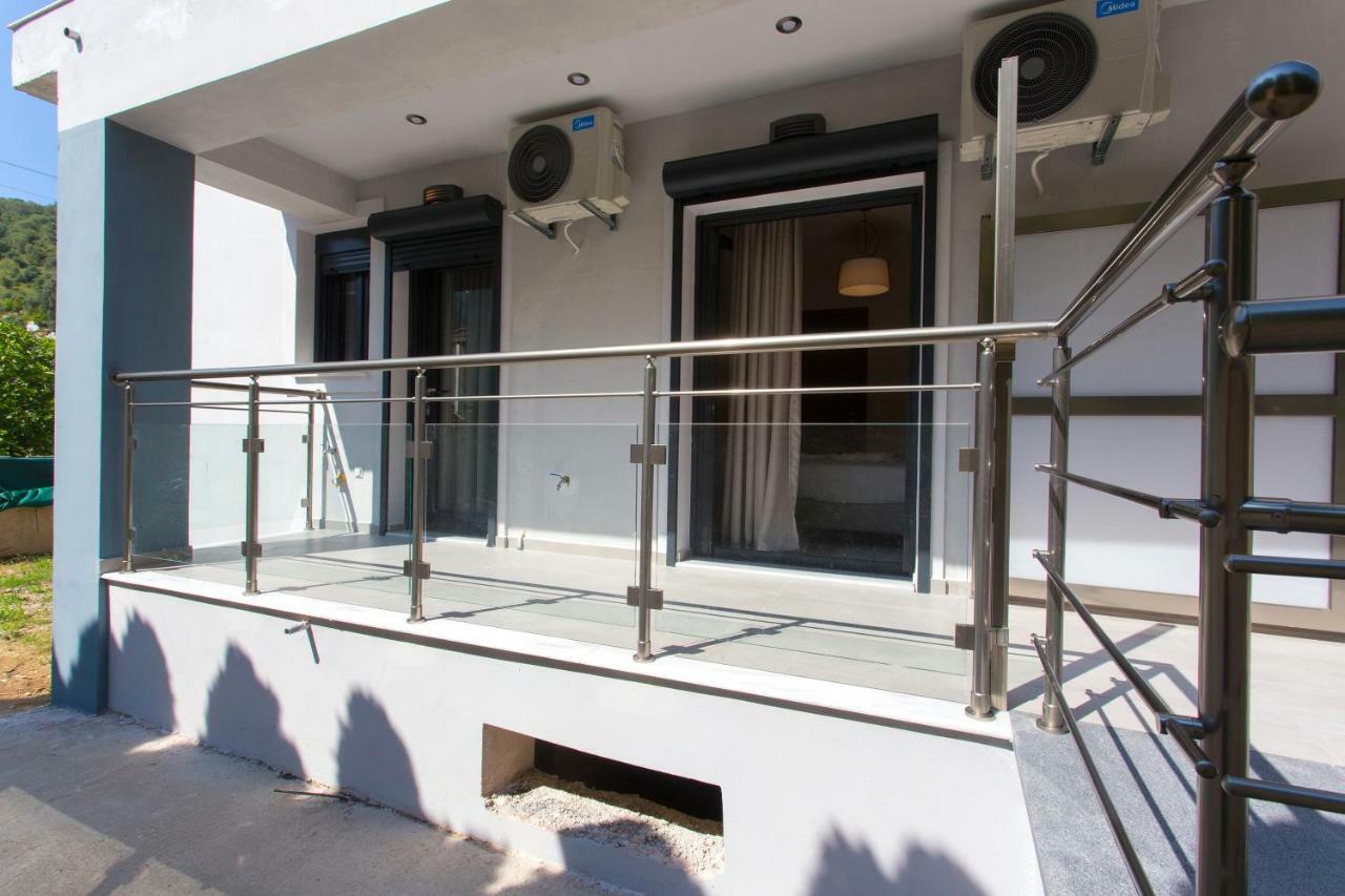 Moonline Maisonettes & Apartments Parga Exterior photo